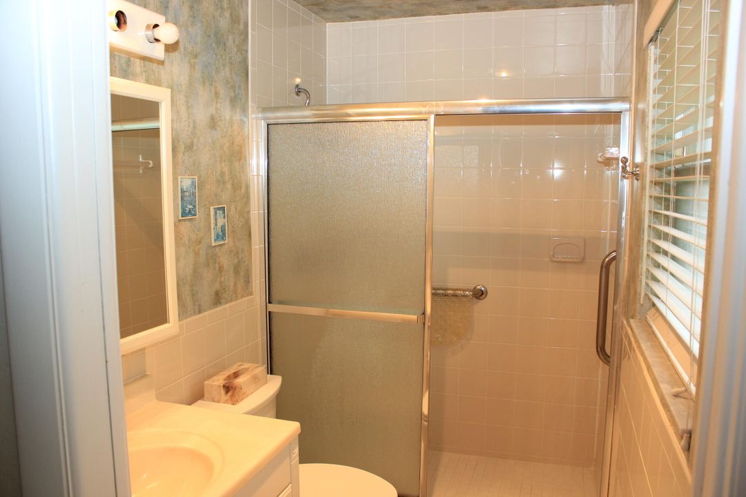 For Sale: $169,000 (2 beds, 2 baths, 1088 Square Feet)