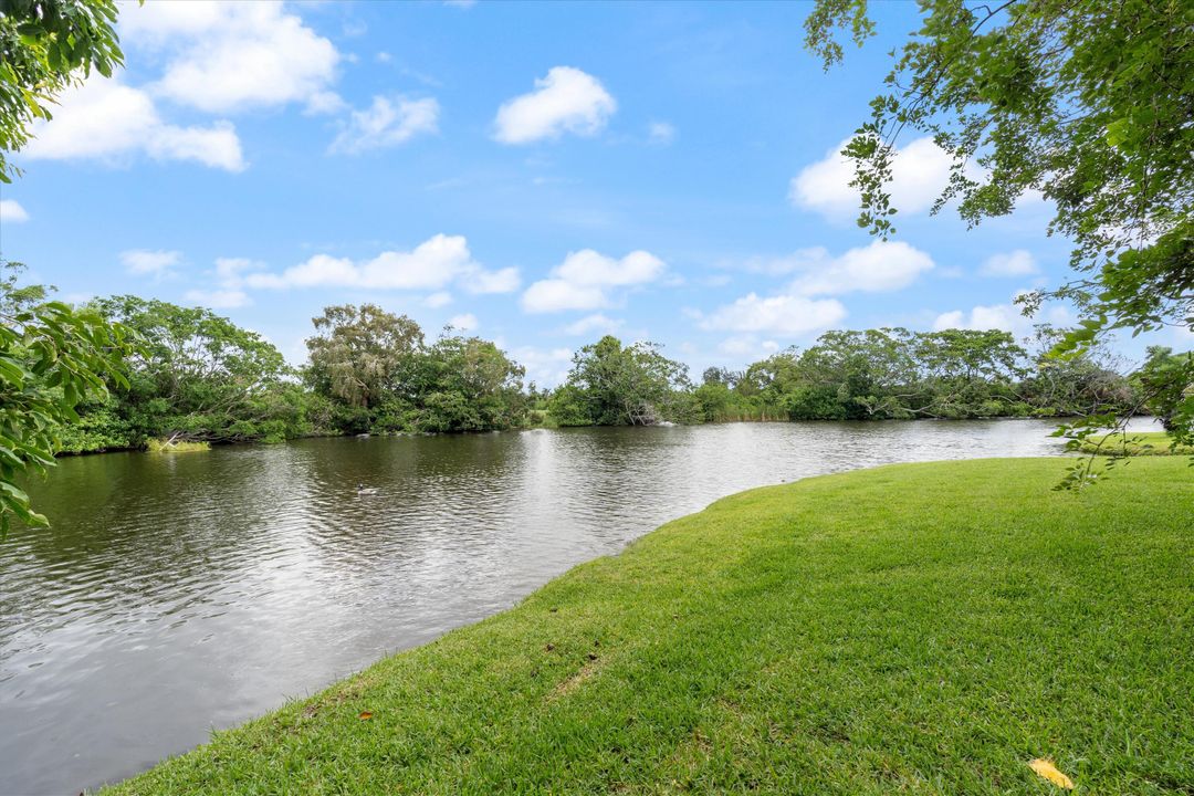 For Sale: $1,700,000 (4 beds, 2 baths, 2611 Square Feet)