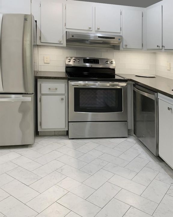 For Rent: $1,600 (1 beds, 1 baths, 726 Square Feet)