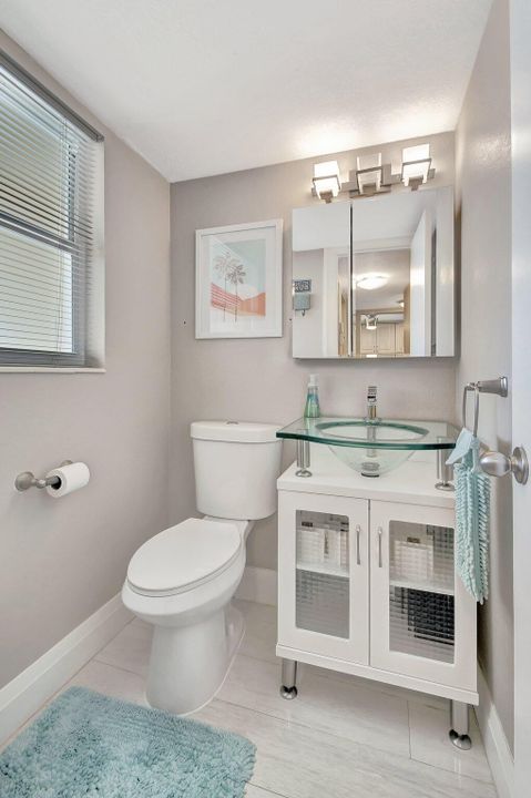 Active With Contract: $334,900 (1 beds, 1 baths, 760 Square Feet)