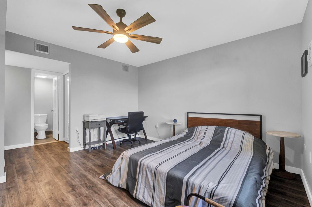 For Sale: $279,995 (2 beds, 2 baths, 1437 Square Feet)