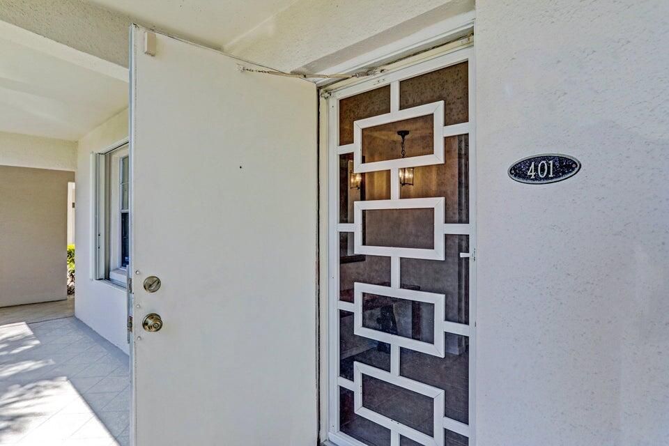 For Sale: $449,000 (2 beds, 2 baths, 1293 Square Feet)