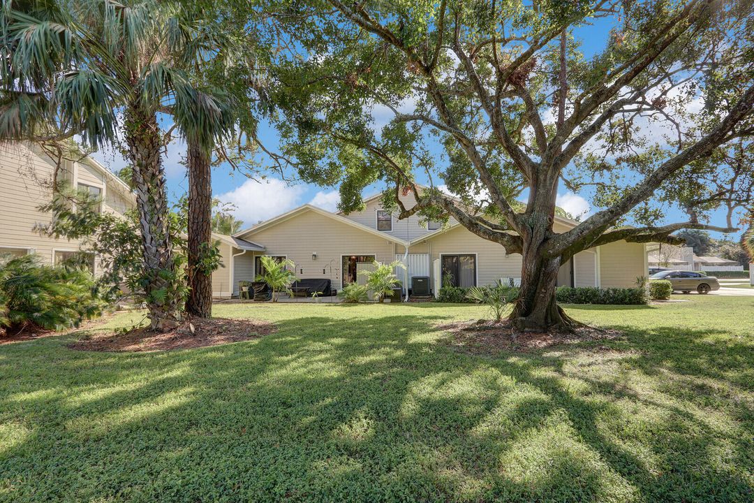 For Sale: $419,000 (3 beds, 2 baths, 1388 Square Feet)