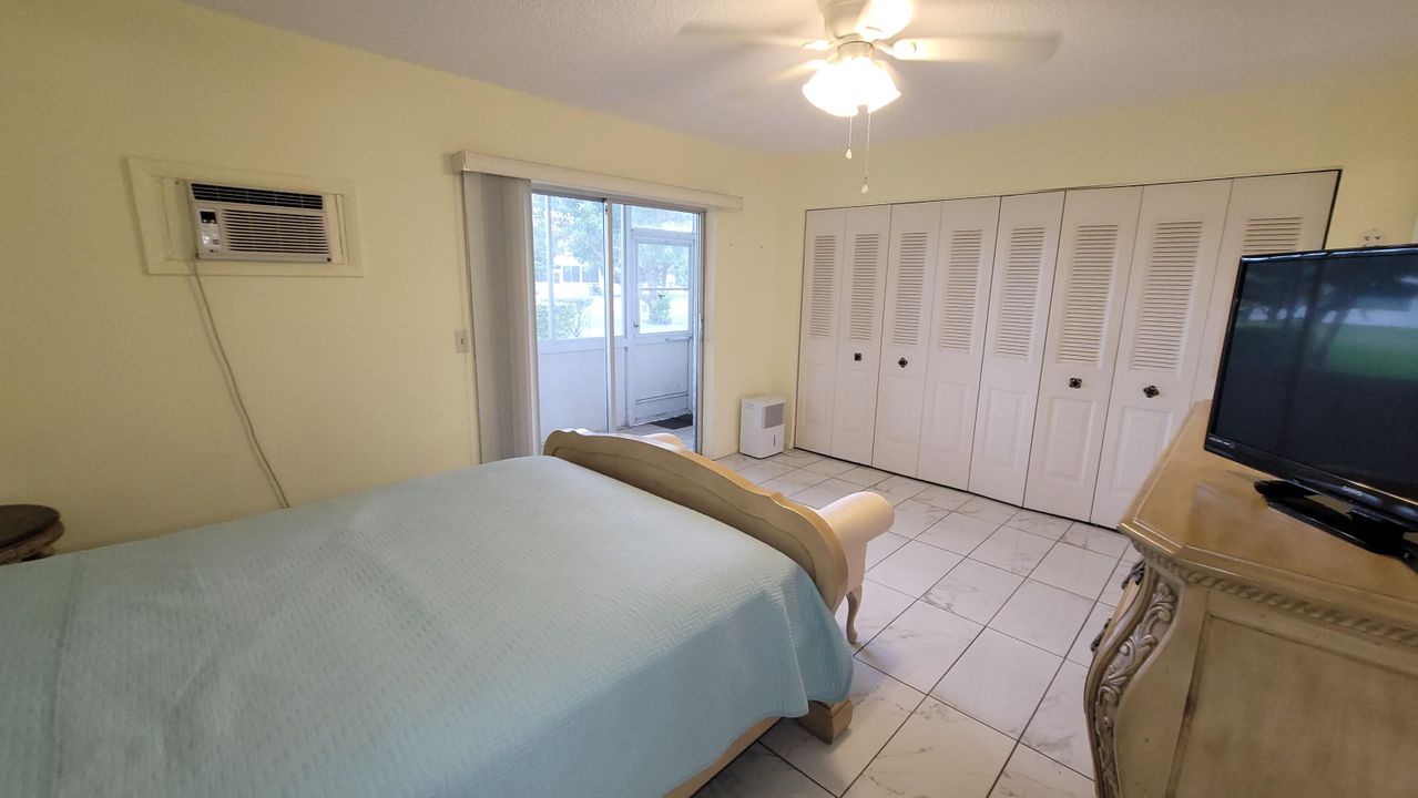 For Rent: $1,400 (1 beds, 1 baths, 684 Square Feet)