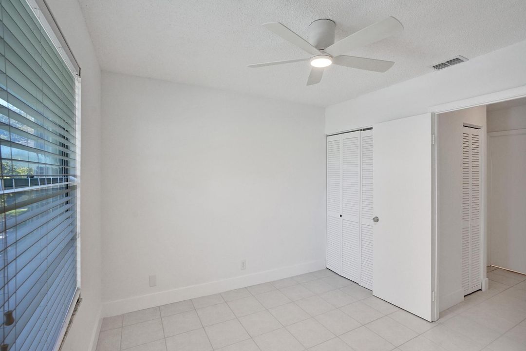 For Sale: $335,000 (2 beds, 2 baths, 1200 Square Feet)