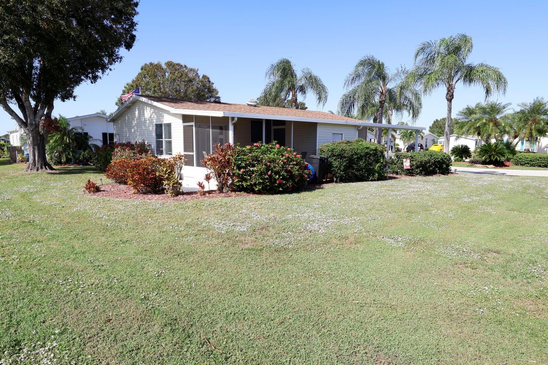 For Sale: $125,000 (2 beds, 2 baths, 1134 Square Feet)