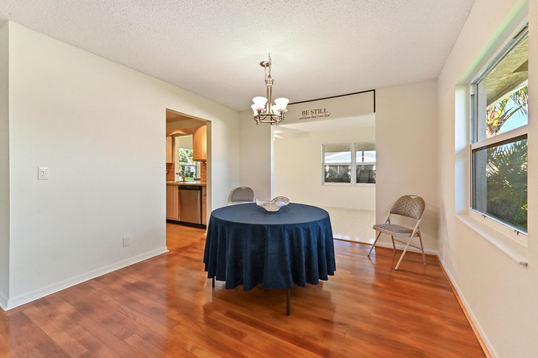 For Sale: $369,000 (2 beds, 2 baths, 1527 Square Feet)