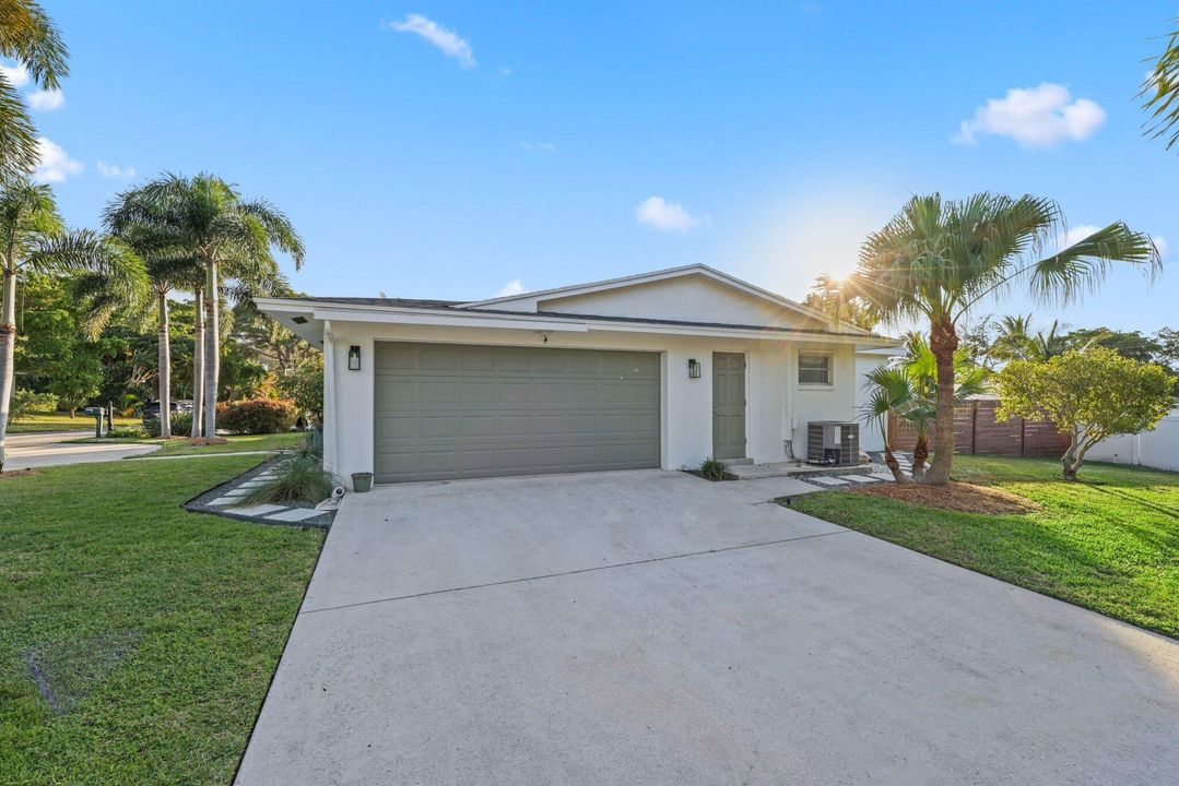 For Sale: $675,000 (3 beds, 2 baths, 1680 Square Feet)