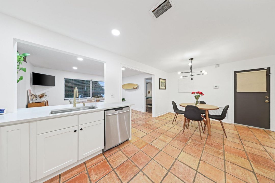 For Sale: $675,000 (3 beds, 2 baths, 1680 Square Feet)