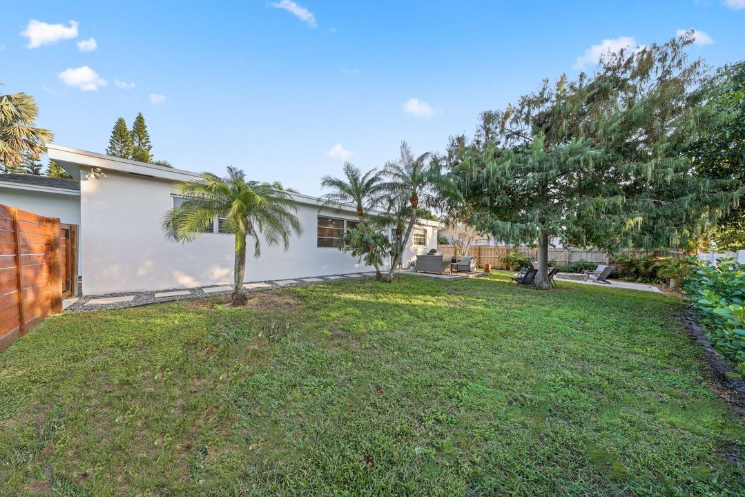 For Sale: $675,000 (3 beds, 2 baths, 1680 Square Feet)