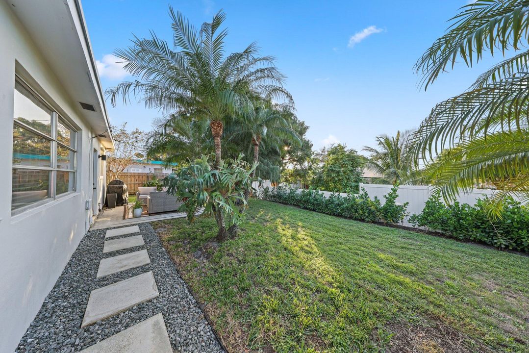 For Sale: $675,000 (3 beds, 2 baths, 1680 Square Feet)