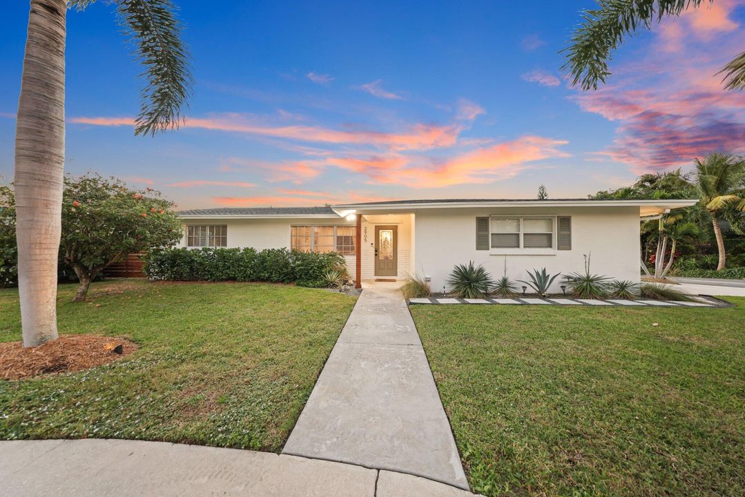 For Sale: $675,000 (3 beds, 2 baths, 1680 Square Feet)