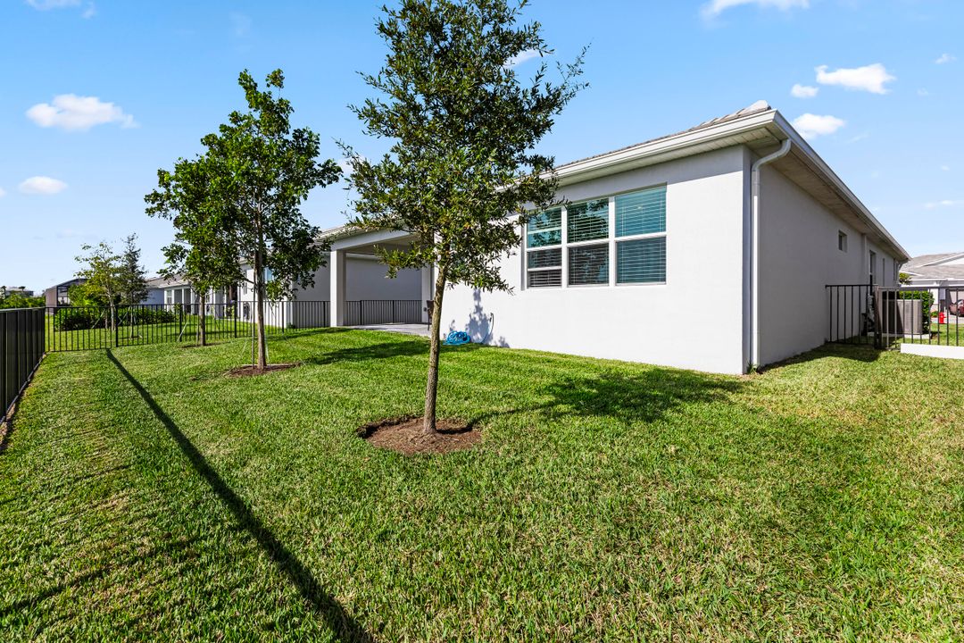 For Sale: $639,900 (2 beds, 2 baths, 2354 Square Feet)