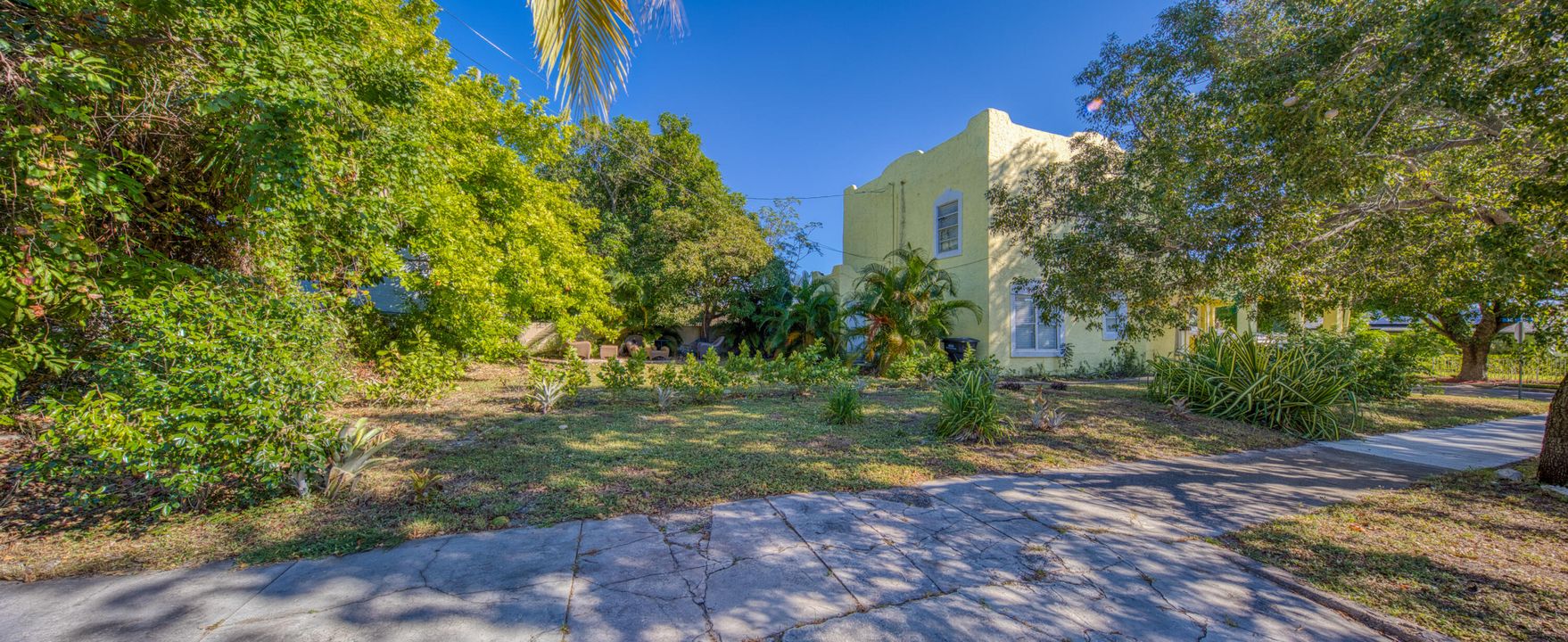 For Sale: $435,000 (4 beds, 2 baths, 1560 Square Feet)