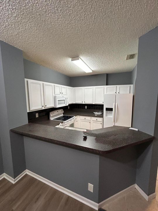 For Rent: $2,650 (3 beds, 2 baths, 1325 Square Feet)