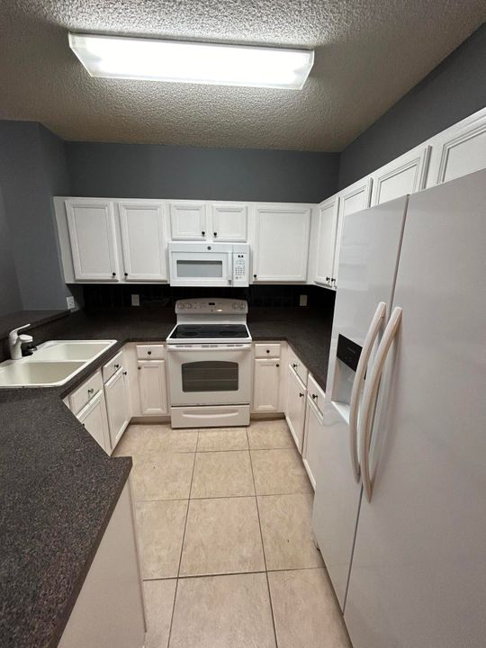 For Rent: $2,650 (3 beds, 2 baths, 1325 Square Feet)