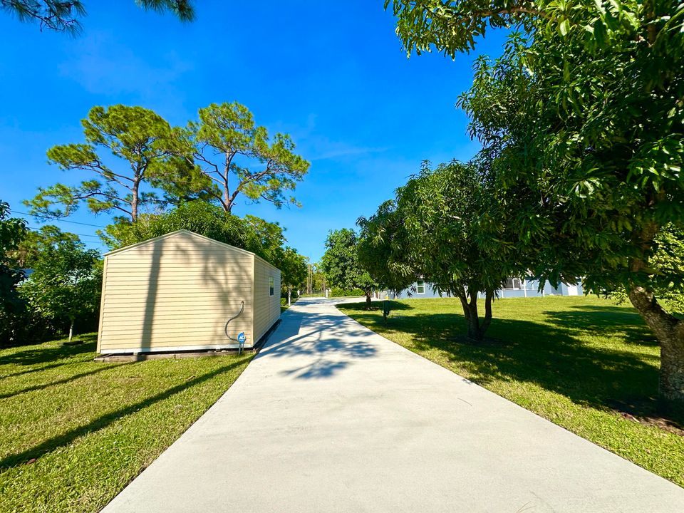 For Sale: $750,000 (4 beds, 2 baths, 2330 Square Feet)