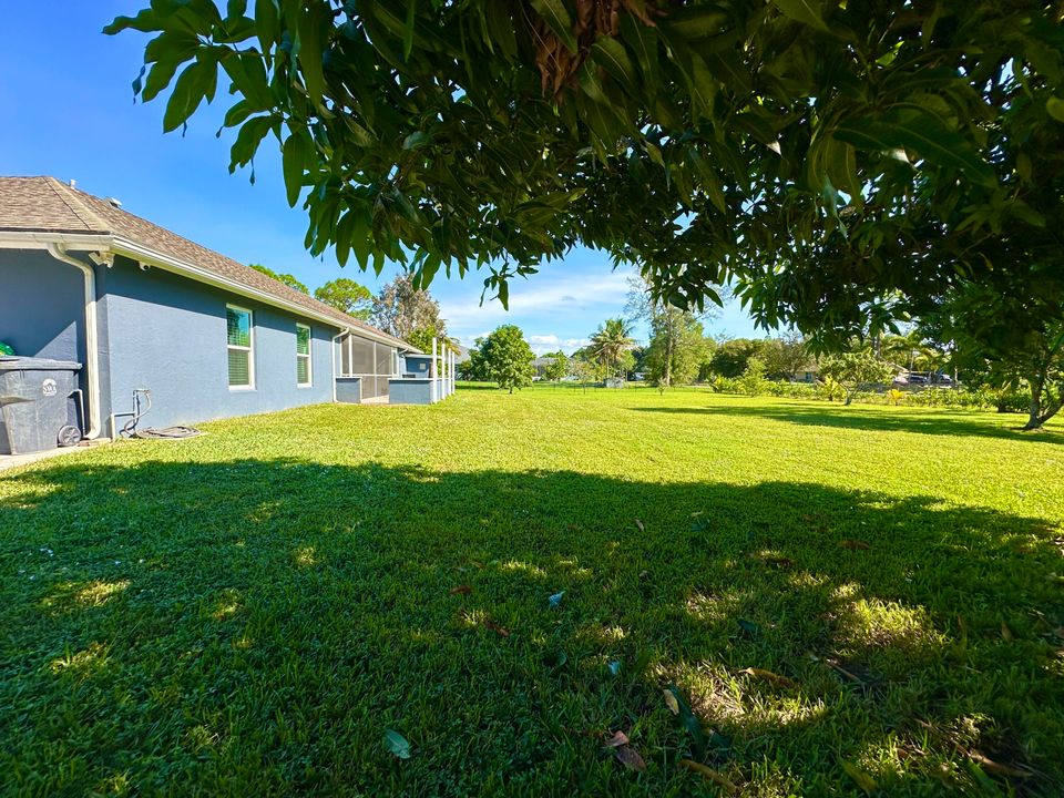 For Sale: $750,000 (4 beds, 2 baths, 2330 Square Feet)