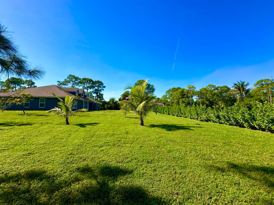 For Sale: $750,000 (4 beds, 2 baths, 2330 Square Feet)