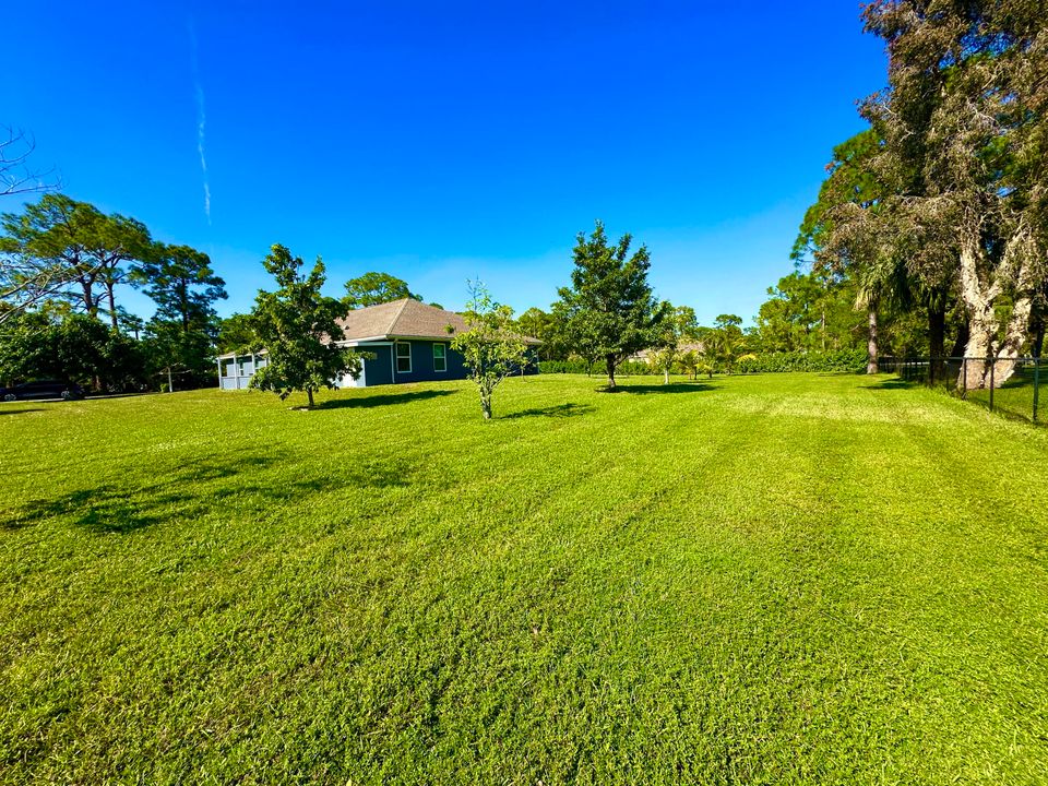 For Sale: $750,000 (4 beds, 2 baths, 2330 Square Feet)