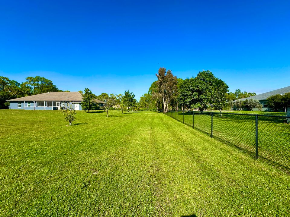 For Sale: $750,000 (4 beds, 2 baths, 2330 Square Feet)