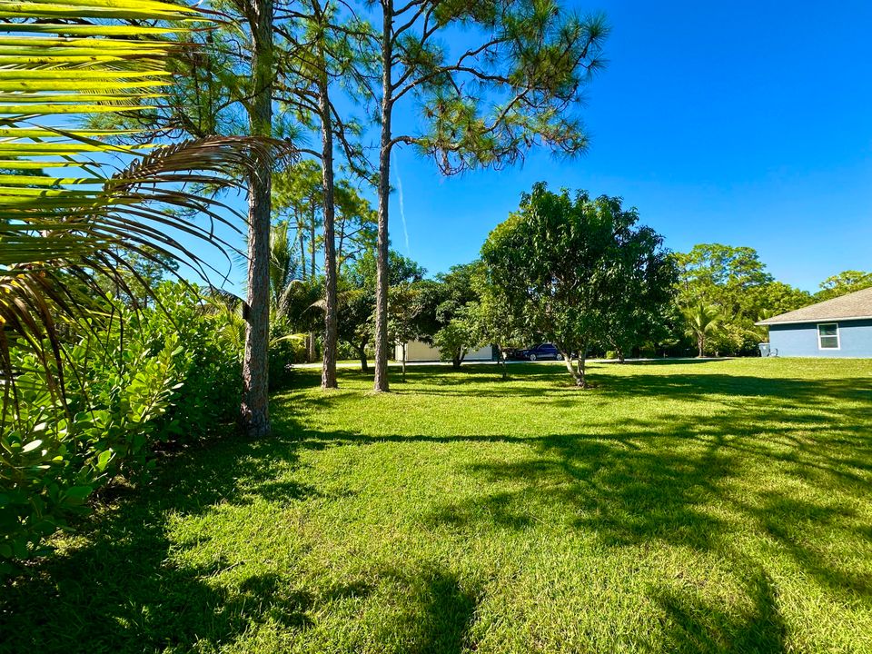 For Sale: $750,000 (4 beds, 2 baths, 2330 Square Feet)