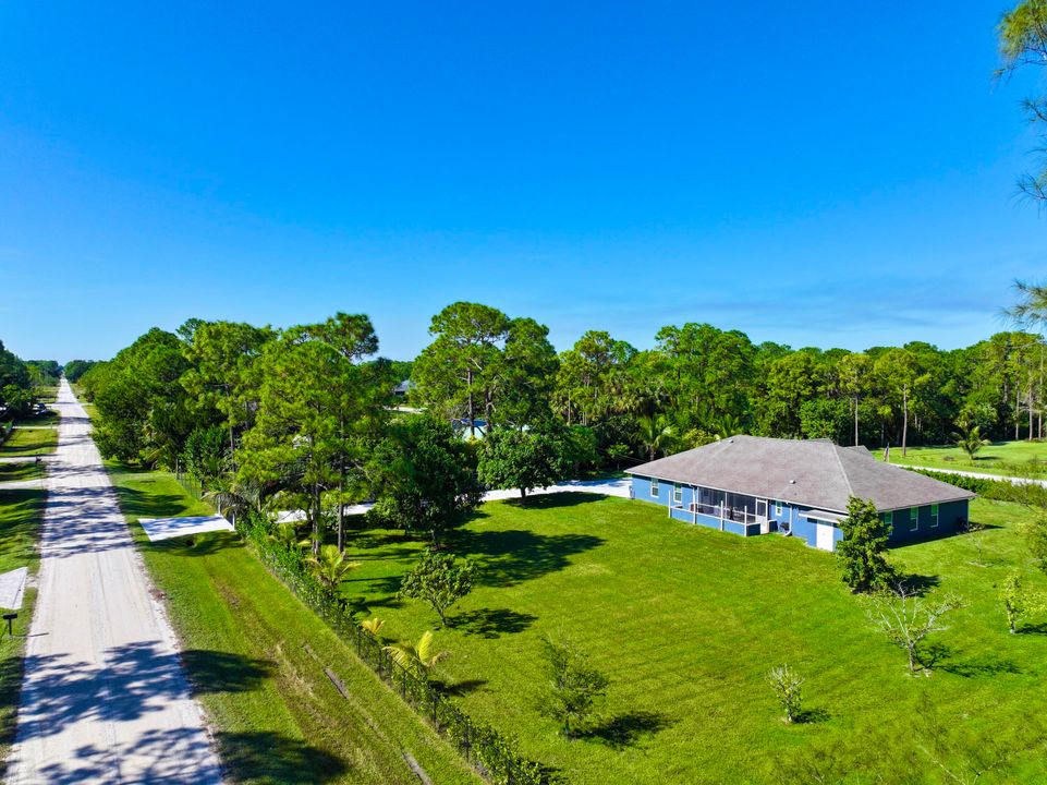 For Sale: $750,000 (4 beds, 2 baths, 2330 Square Feet)