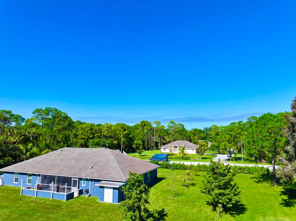 For Sale: $750,000 (4 beds, 2 baths, 2330 Square Feet)