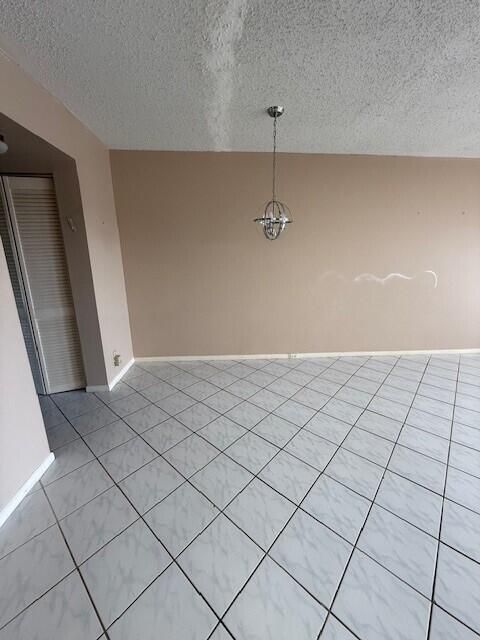 Active With Contract: $1,400 (1 beds, 1 baths, 720 Square Feet)