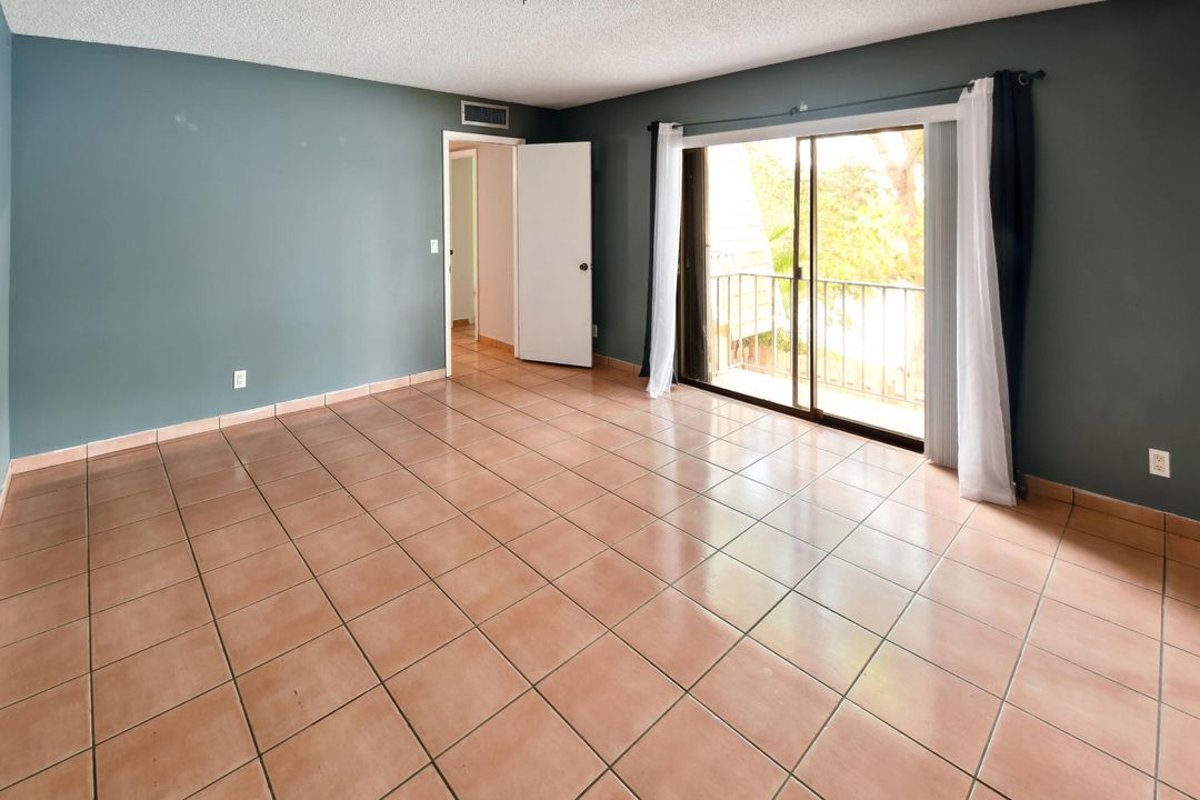 For Sale: $315,000 (2 beds, 2 baths, 1232 Square Feet)