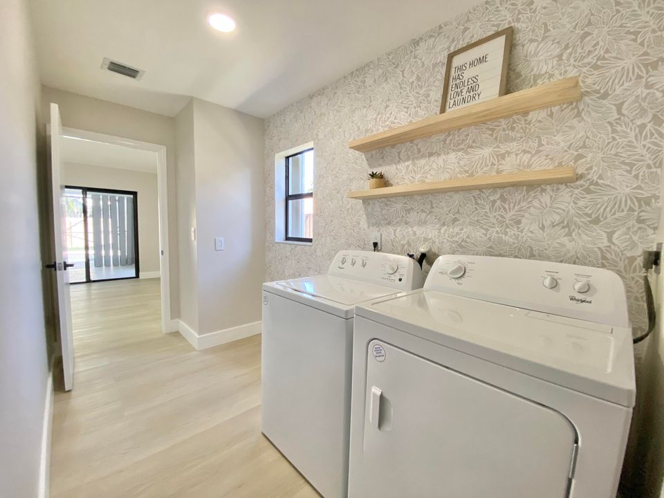 For Sale: $759,000 (4 beds, 2 baths, 2279 Square Feet)