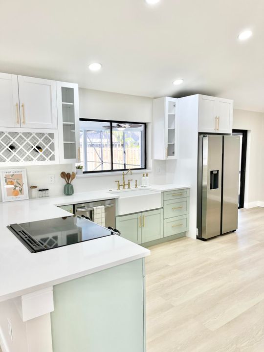 For Sale: $759,000 (4 beds, 2 baths, 2279 Square Feet)