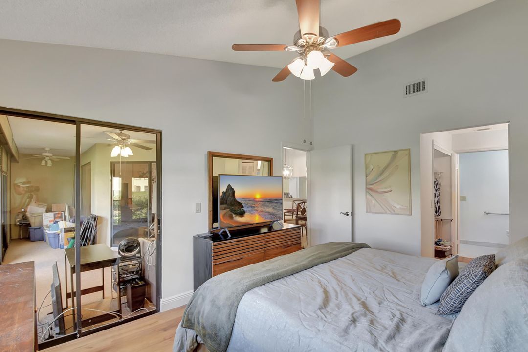 For Sale: $329,000 (2 beds, 2 baths, 1262 Square Feet)