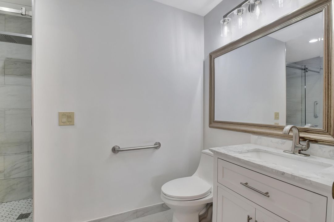 For Sale: $329,000 (2 beds, 2 baths, 1262 Square Feet)