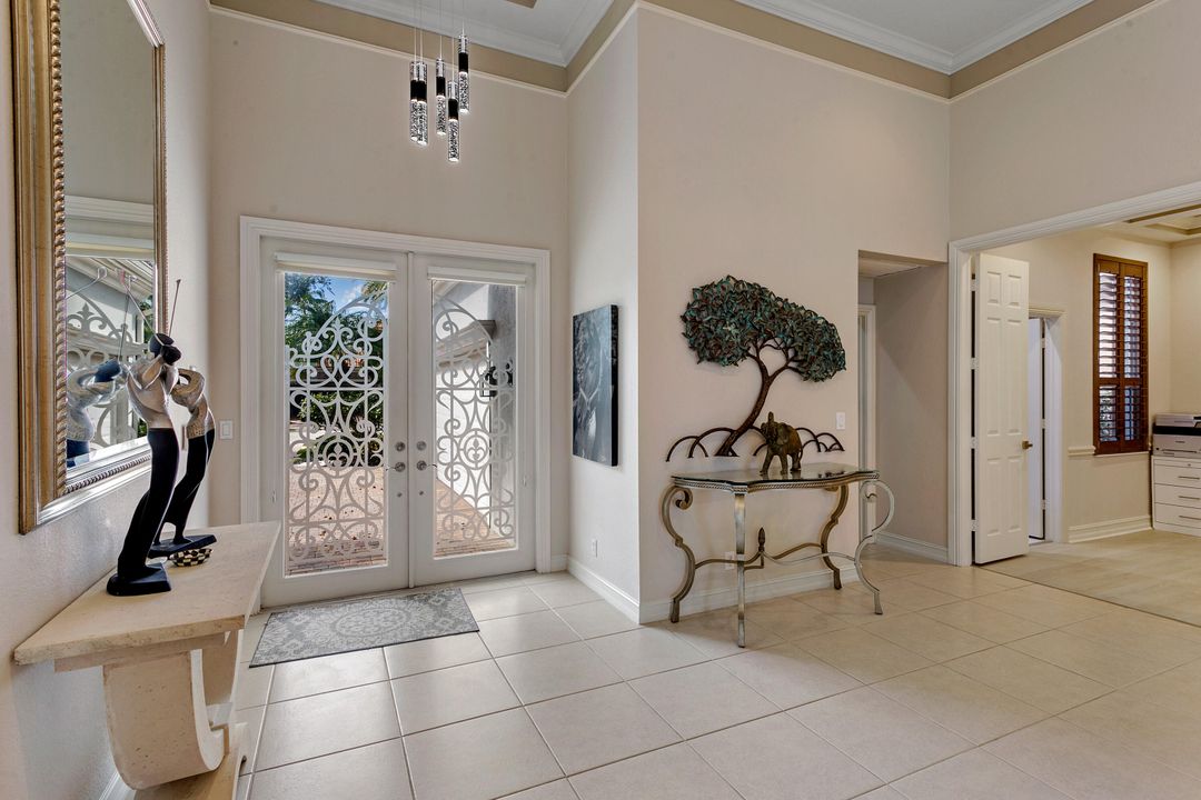 Active With Contract: $1,095,000 (3 beds, 3 baths, 2302 Square Feet)