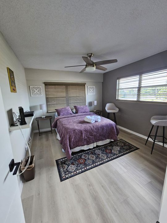 For Rent: $2,600 (2 beds, 1 baths, 835 Square Feet)