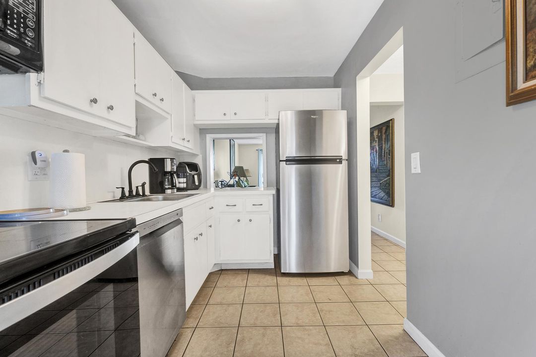 For Sale: $259,000 (2 beds, 2 baths, 1080 Square Feet)