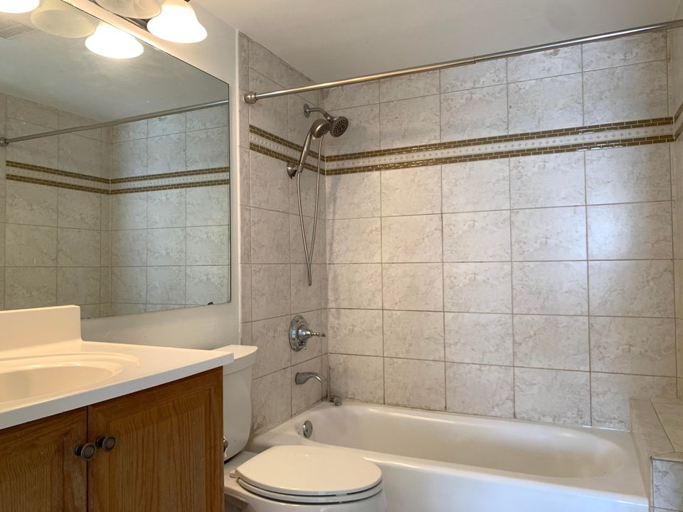 For Sale: $280,000 (3 beds, 2 baths, 1468 Square Feet)