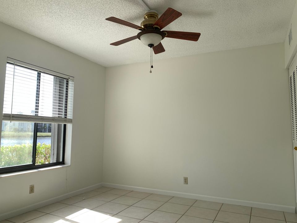 For Sale: $280,000 (3 beds, 2 baths, 1468 Square Feet)