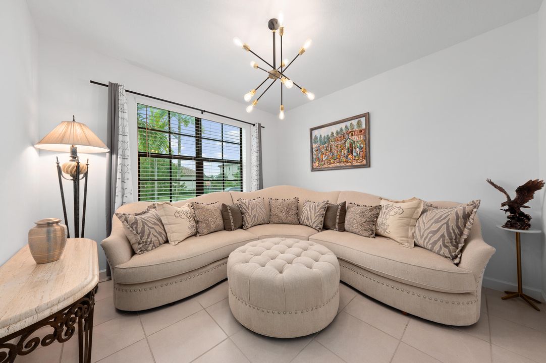 For Sale: $789,500 (4 beds, 2 baths, 3065 Square Feet)