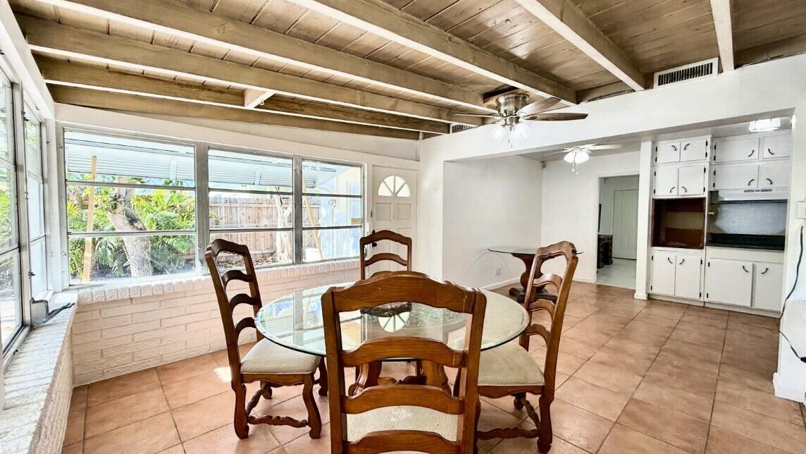 En Venta: $599,000 (2 camas, 1 baños, 1335 Pies cuadrados)