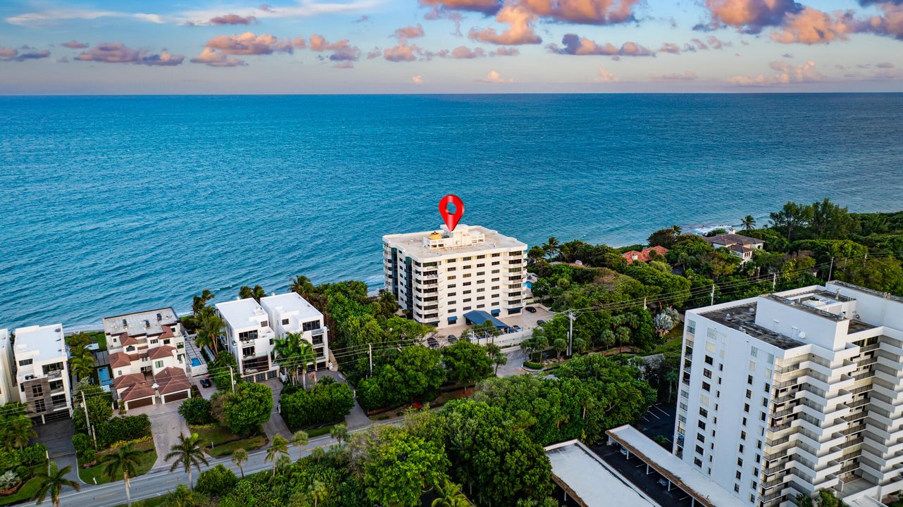 For Sale: $3,999,900 (3 beds, 3 baths, 2600 Square Feet)