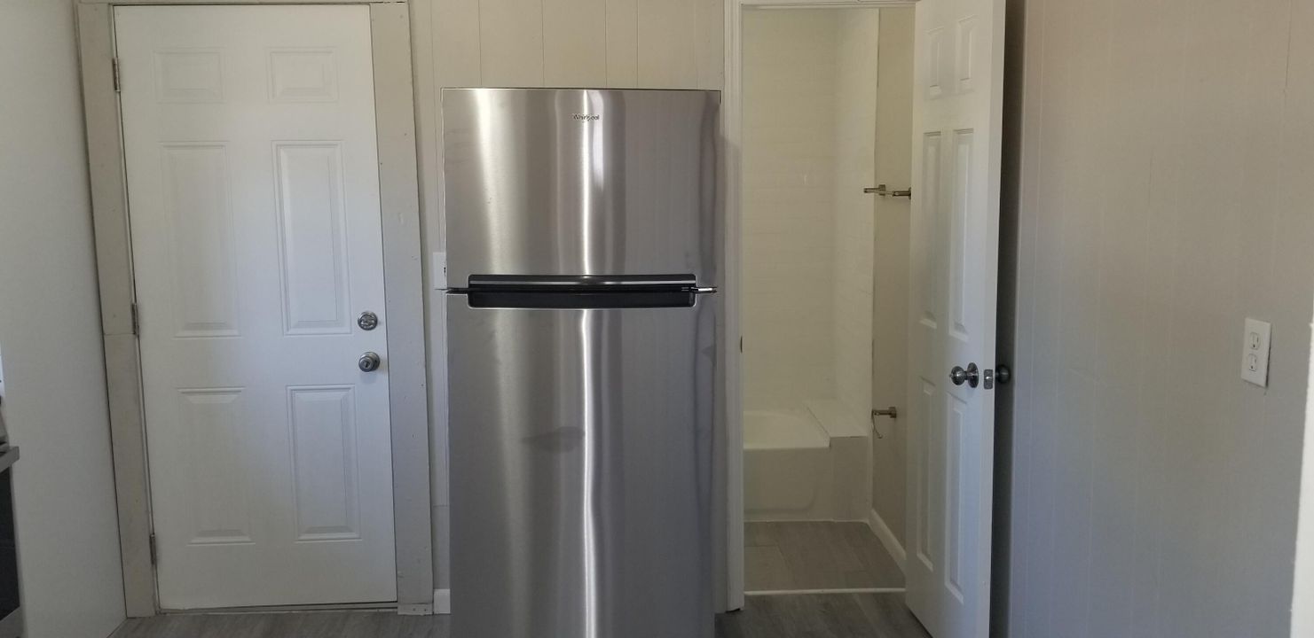 For Rent: $1,200 (1 beds, 1 baths, 506 Square Feet)