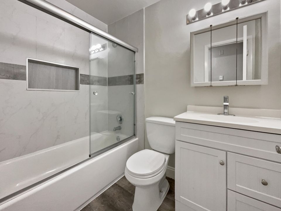 For Sale: $360,000 (3 beds, 2 baths, 1484 Square Feet)