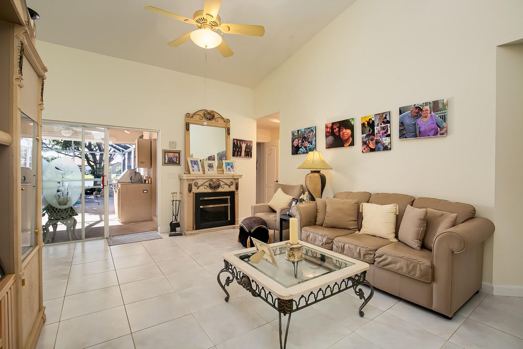 For Sale: $565,000 (3 beds, 2 baths, 2553 Square Feet)