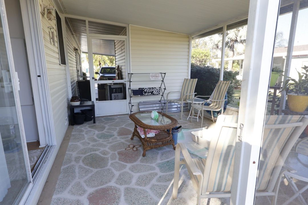 For Sale: $125,000 (2 beds, 2 baths, 1134 Square Feet)