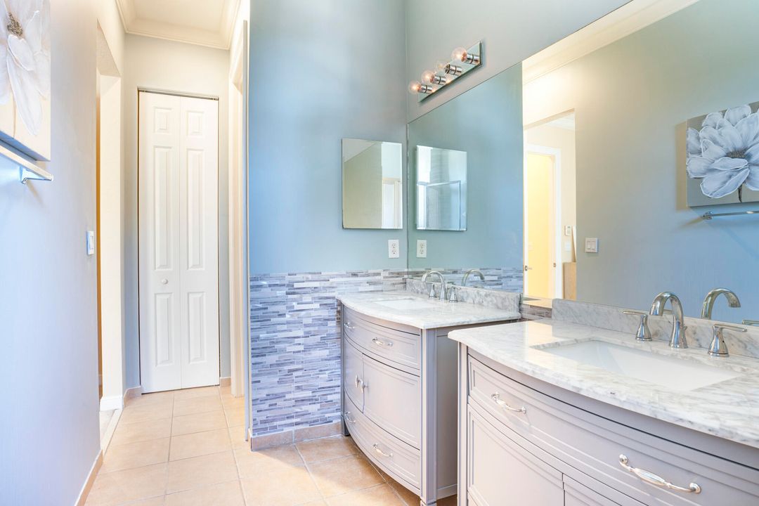 For Sale: $365,000 (2 beds, 2 baths, 1425 Square Feet)