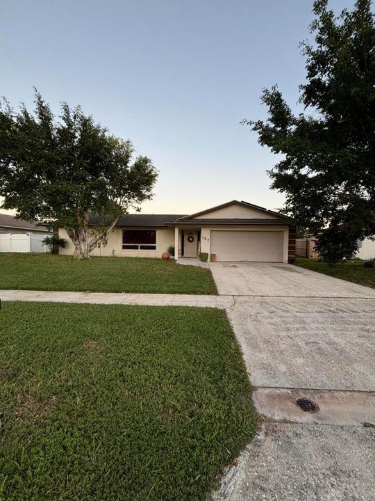 For Sale: $530,000 (3 beds, 2 baths, 1584 Square Feet)