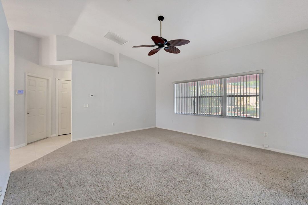 For Sale: $388,300 (3 beds, 2 baths, 1366 Square Feet)