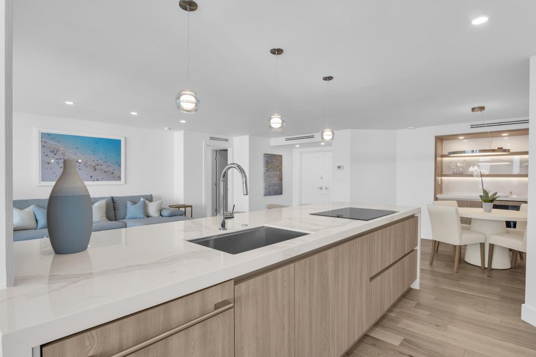 For Sale: $2,049,000 (2 beds, 2 baths, 1448 Square Feet)